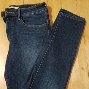 Levi 721 High Rise Skinny Jeans
